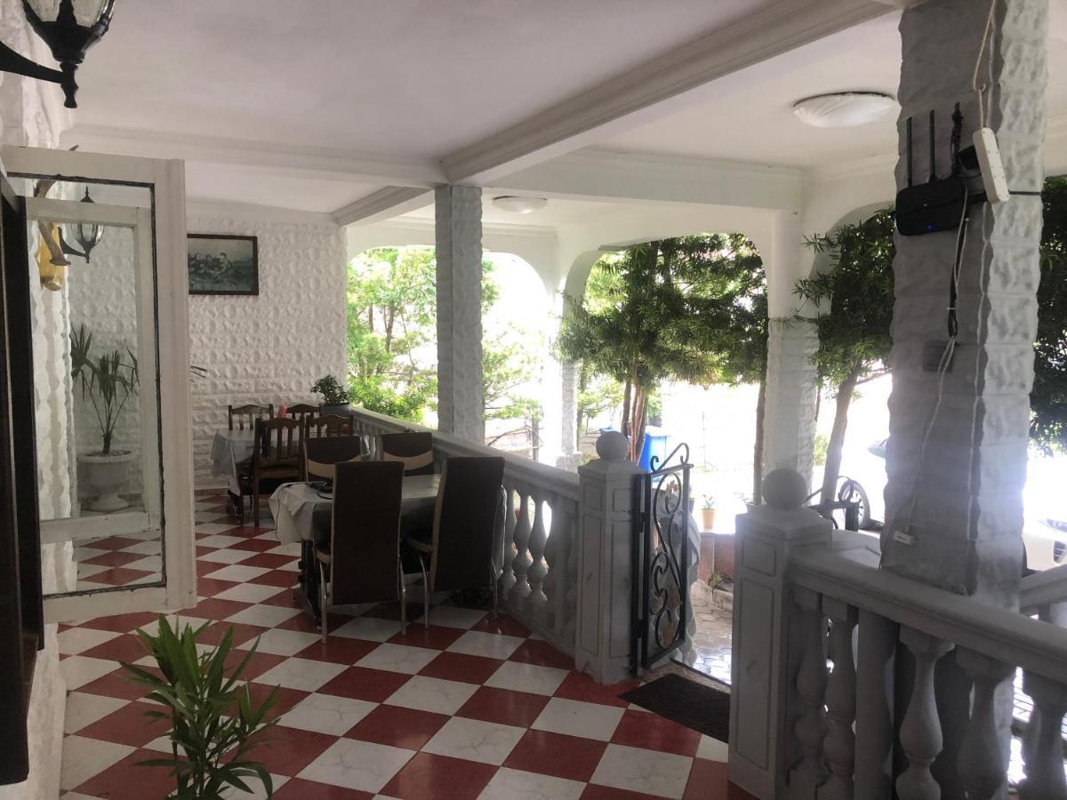 Twins Guest House By Black Sea Kobuleti Eksteriør bilde